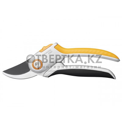 Секатор плоскостной металлический FISKARS Plus P531 1057168